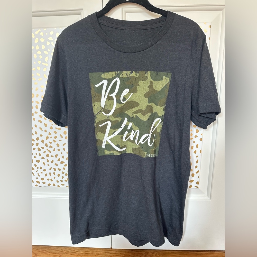 Halo brand- be kind tee shirt